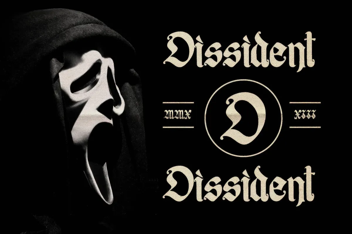 Devans — Handrawn Blackletter Font