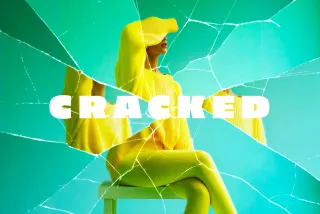 Cracked Glass Photo Effect