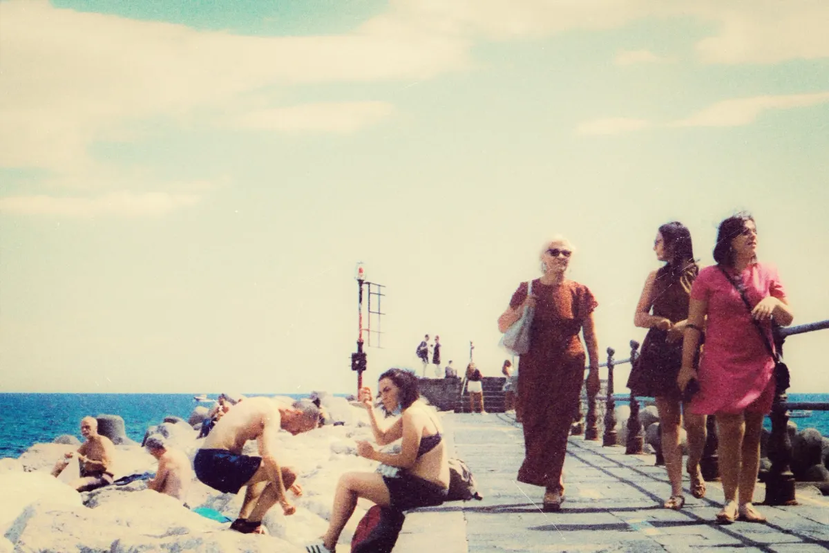 Retro Camera Photo Effect