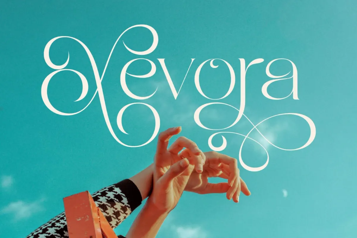 Bright Glitten - Elegant Modern Serif Display Font