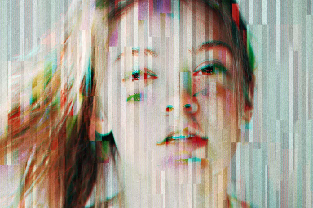 Screen Glitch Photo Effect