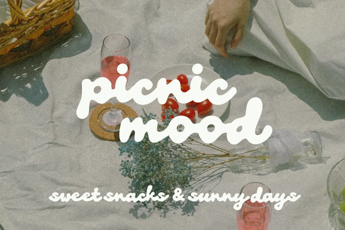Noira – Rounded Organic Display Font