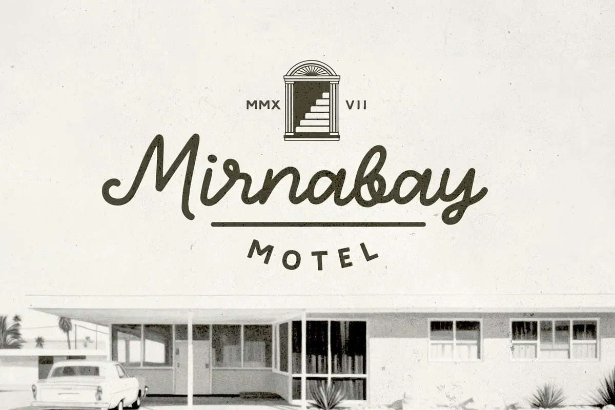 Grand Holiday — Travel Font Duo