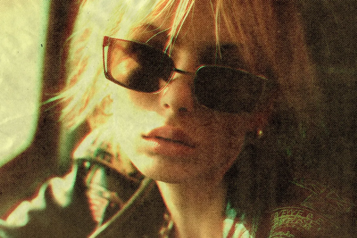 Vintage Magazine Photo Effect